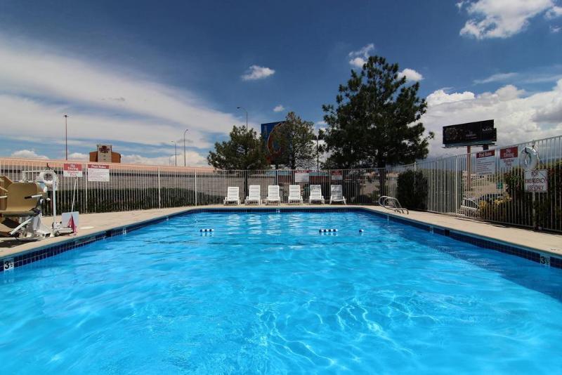 Hotel Super 8 Albuquerque/Midtown Exterior foto